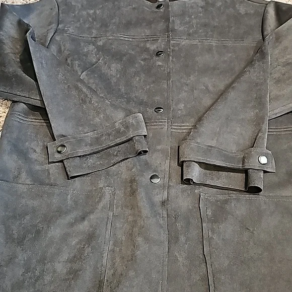 EUC Tahari grey faux leather coat sz M - Picture 7 of 11